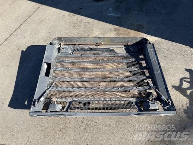 Doosan DL 400 OSŁONA Châssis et suspension