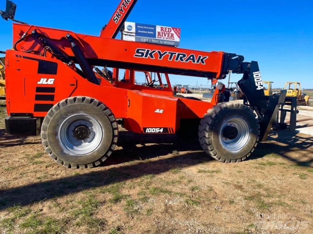 SkyTrak 10054 Chariot télescopique