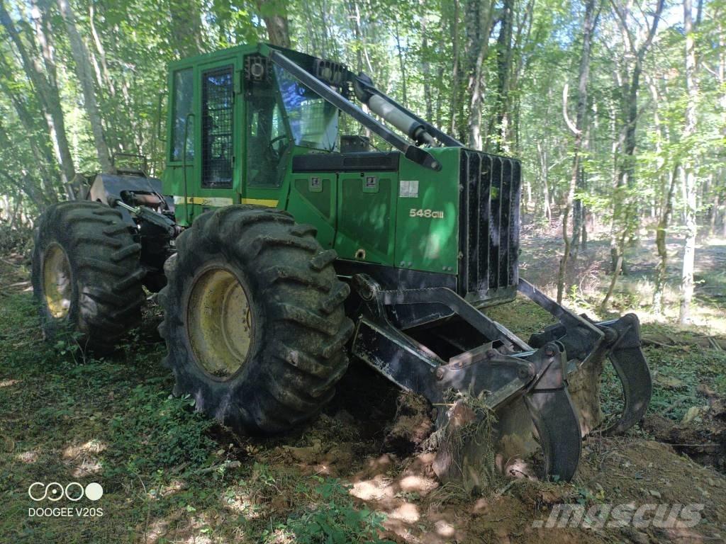 John Deere 548 G III Débusqueur