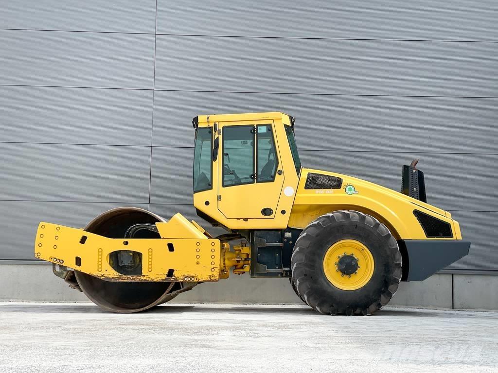 Bomag BW 216 DH-4i Rouleaux monocylindre