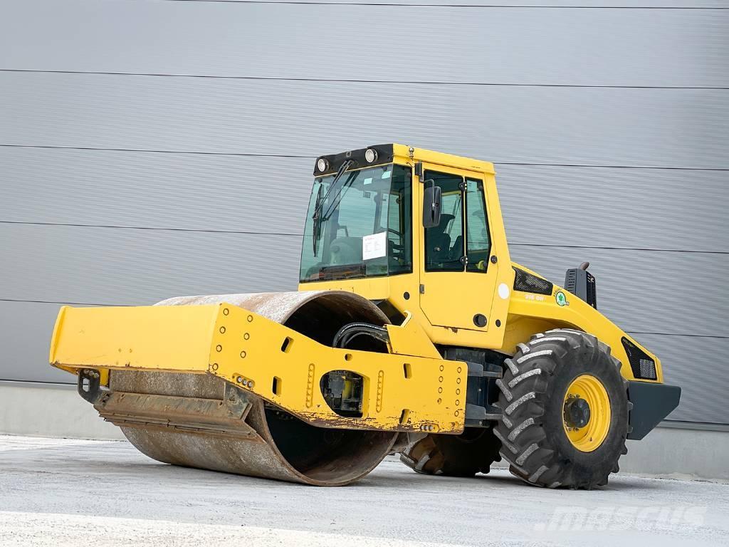 Bomag BW 216 DH-4i Rouleaux monocylindre