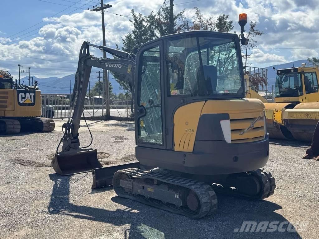 Volvo EC 35 C Mini pelle < 7t