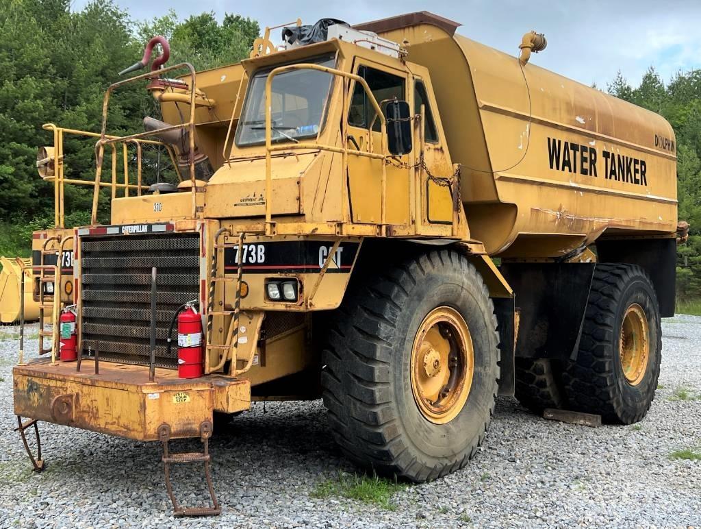 CAT 773 B Camion citerne à eau