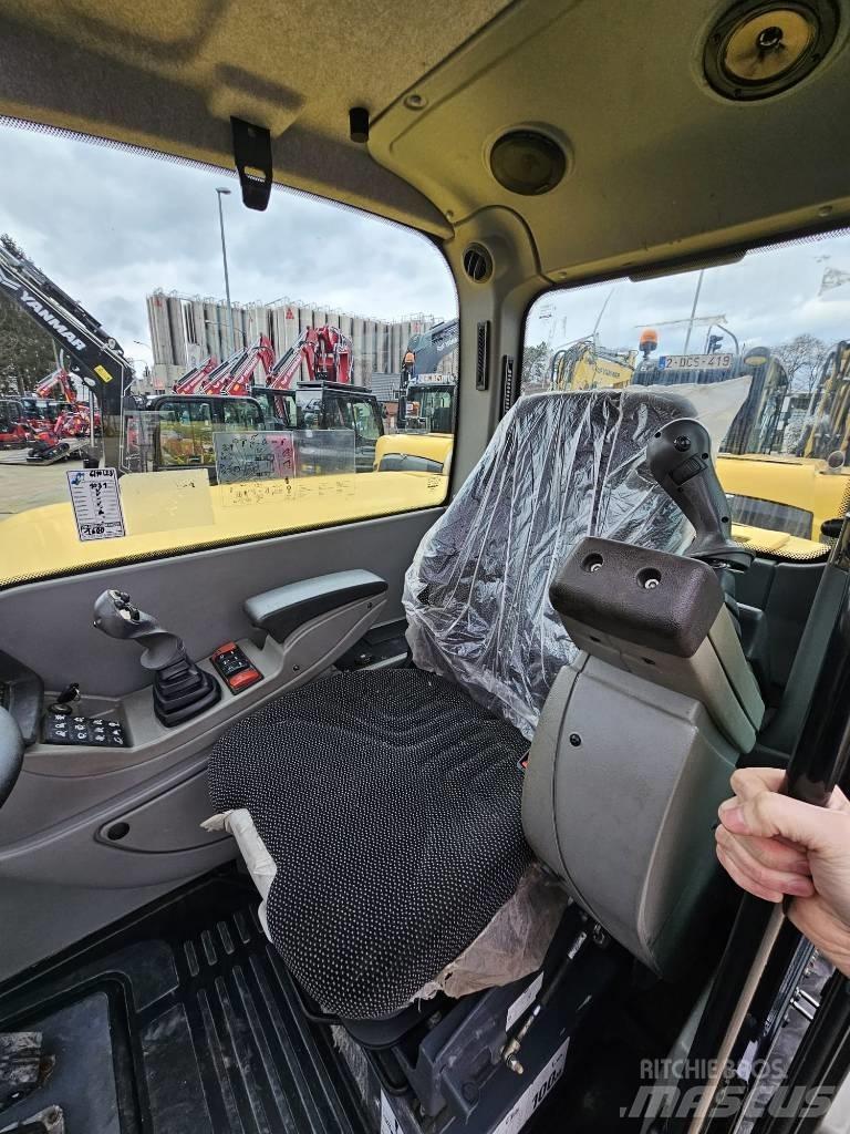 Yanmar B 95 W Pelle sur pneus