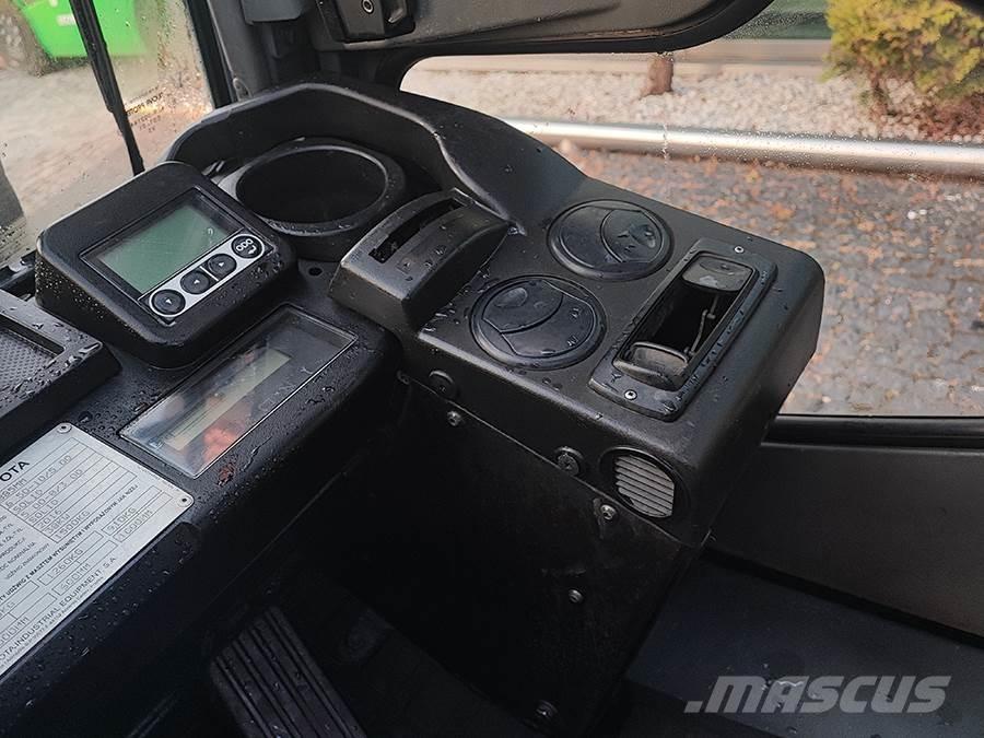 Toyota 02-8FGF15 Chariots GPL