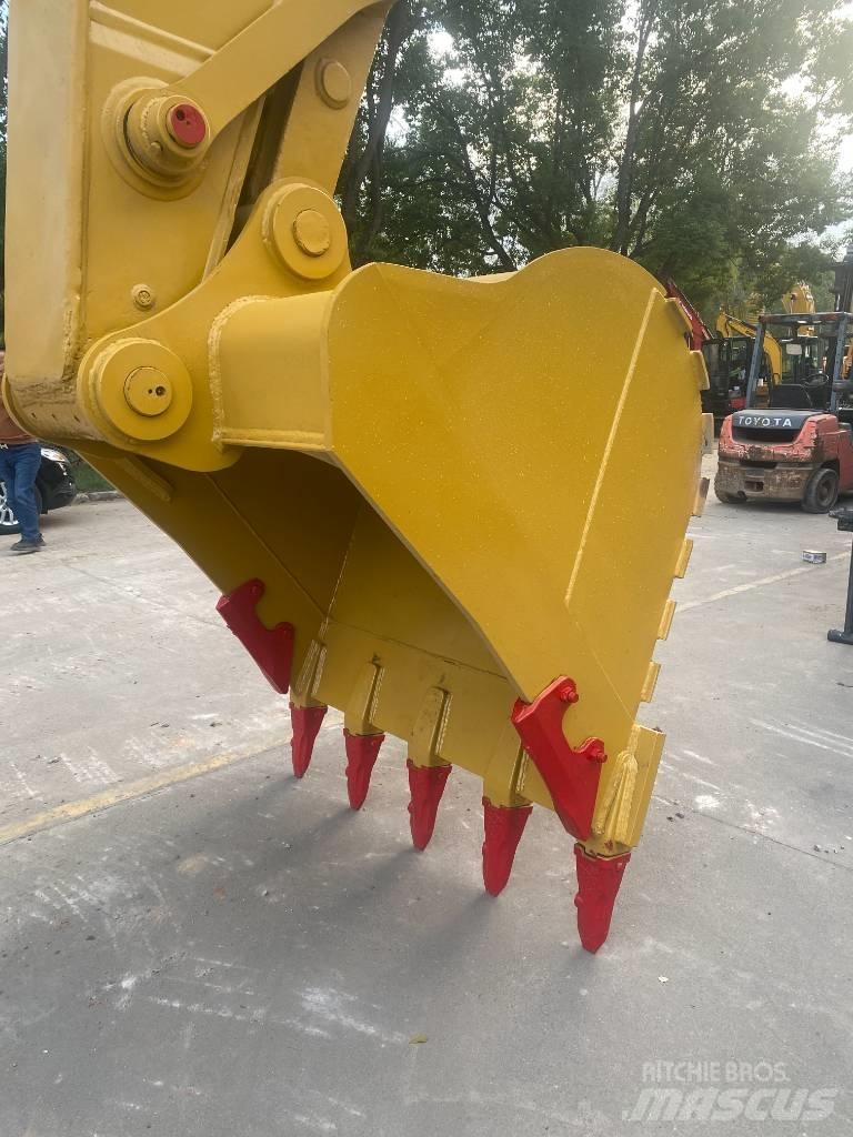 CAT 330 B Pelle sur chenilles