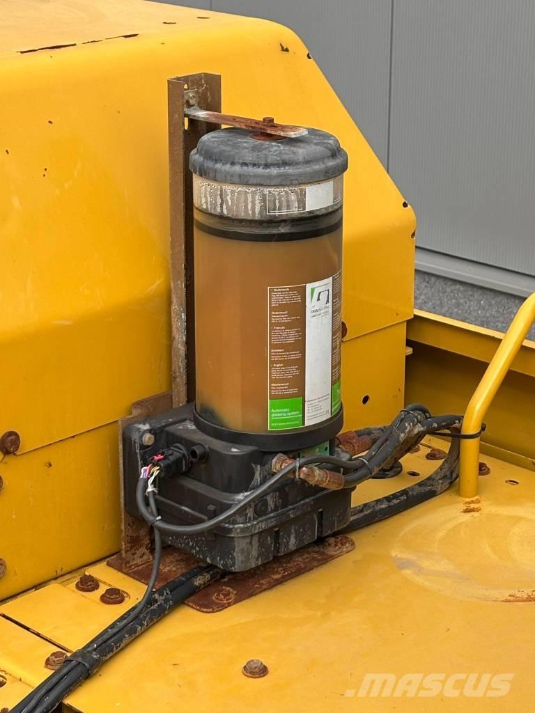 CAT 352 Pelle sur chenilles