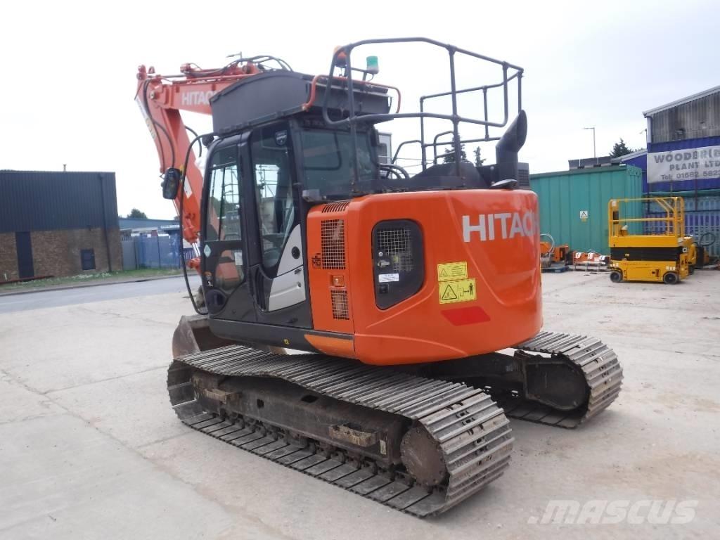 Hitachi ZX 135 US-6 Pelle sur chenilles