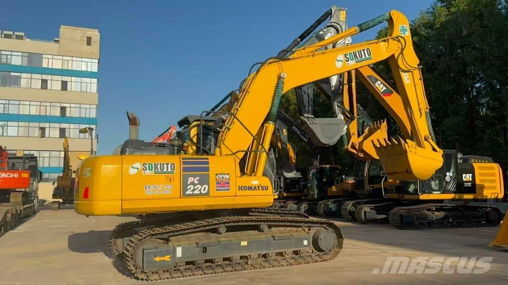 Komatsu PC 220-8 Pelle sur chenilles