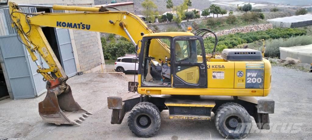 Komatsu PW 200-7 Pelle sur pneus