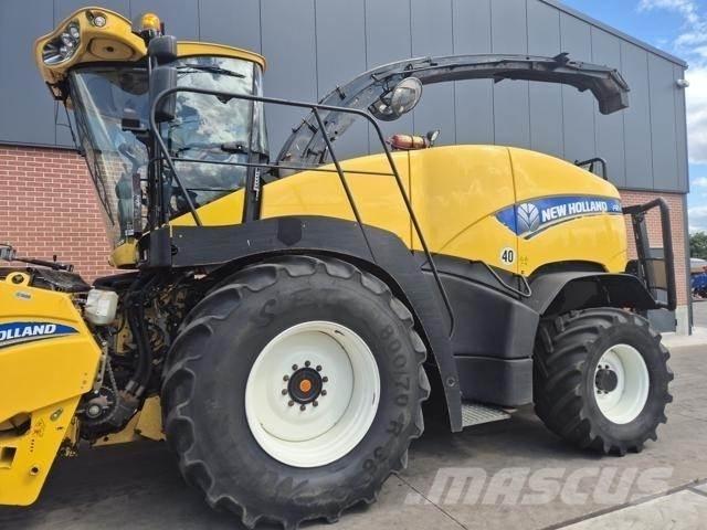 New Holland FR700 Ensileuse automotrice