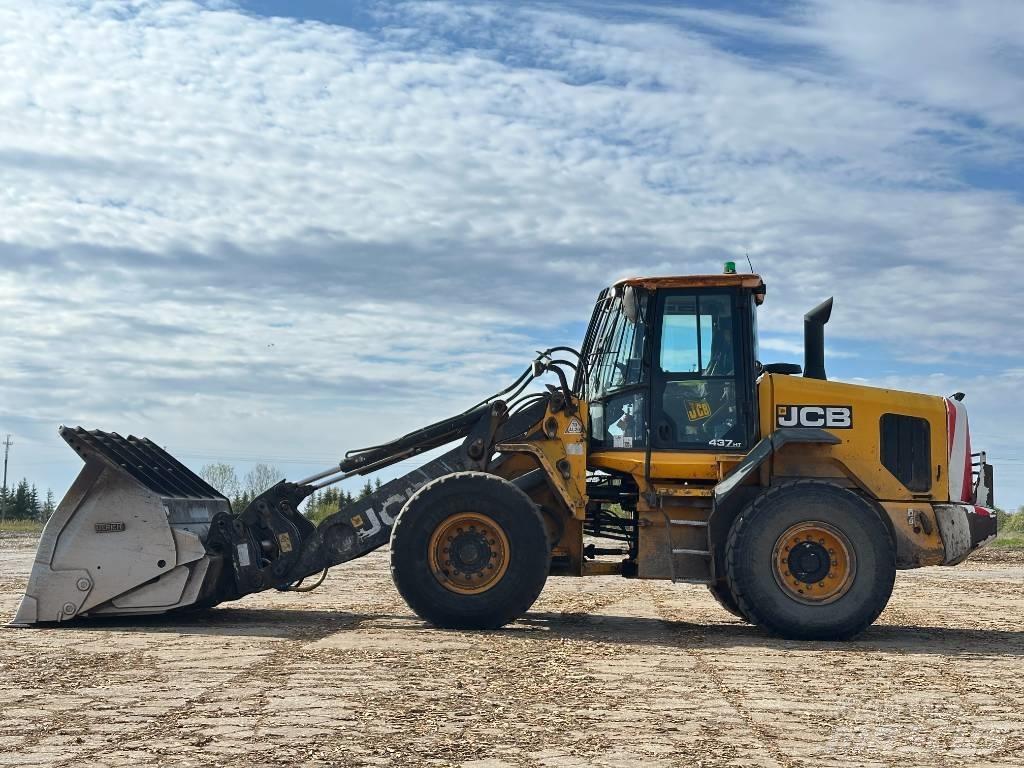 JCB 437 HT Chargeuse sur pneus