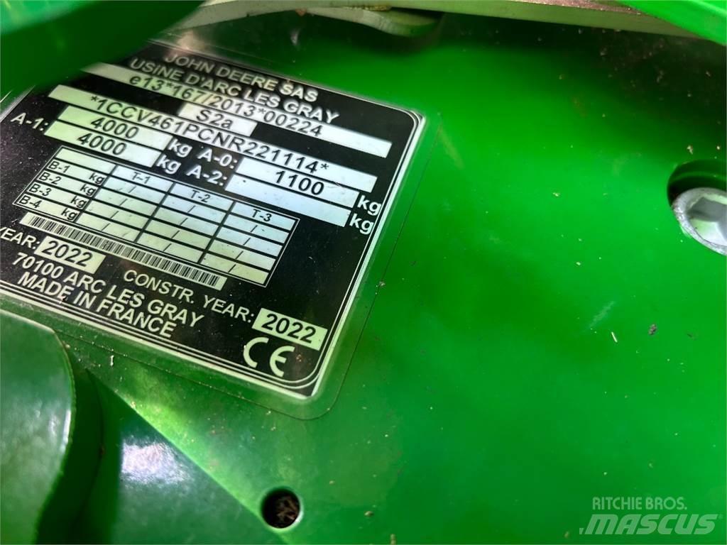 John Deere V461R Presse à balle ronde