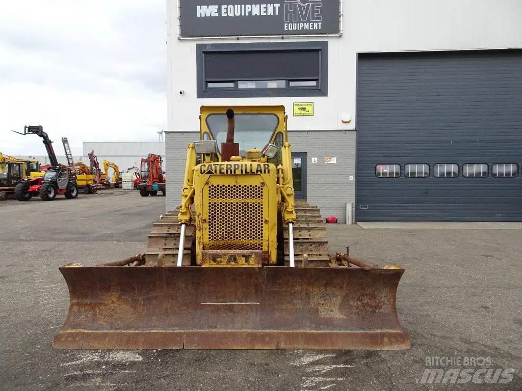CAT D4D Bouteurs sur chenilles
