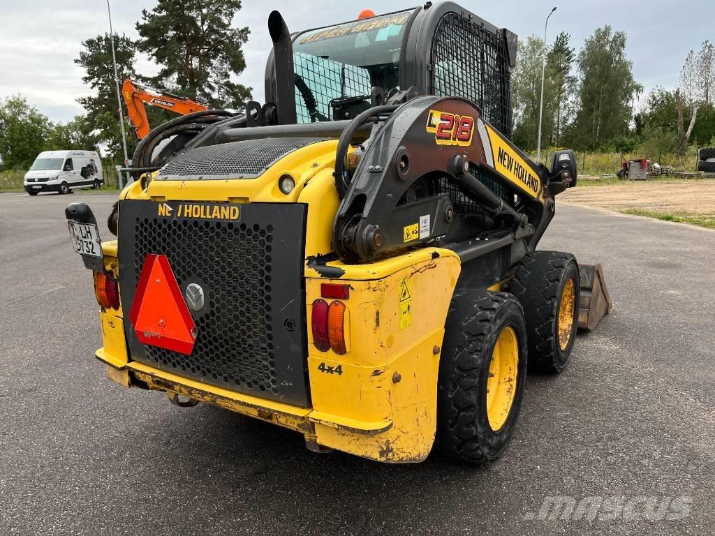 New Holland L 218 Chargeuse compacte