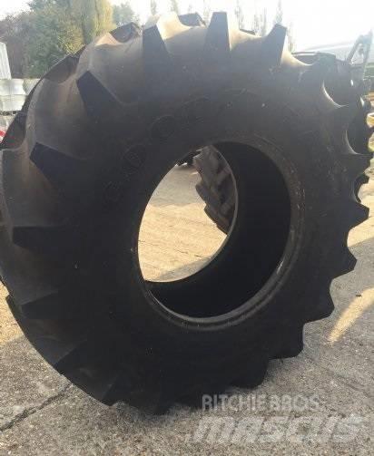 Goodyear 650/75R32 Pneus, roues et jantes