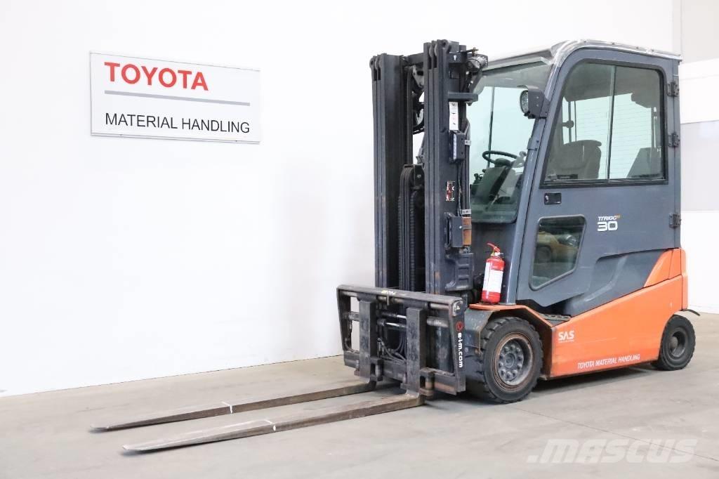 Toyota 8FBMT30 Chariots élévateurs électriques