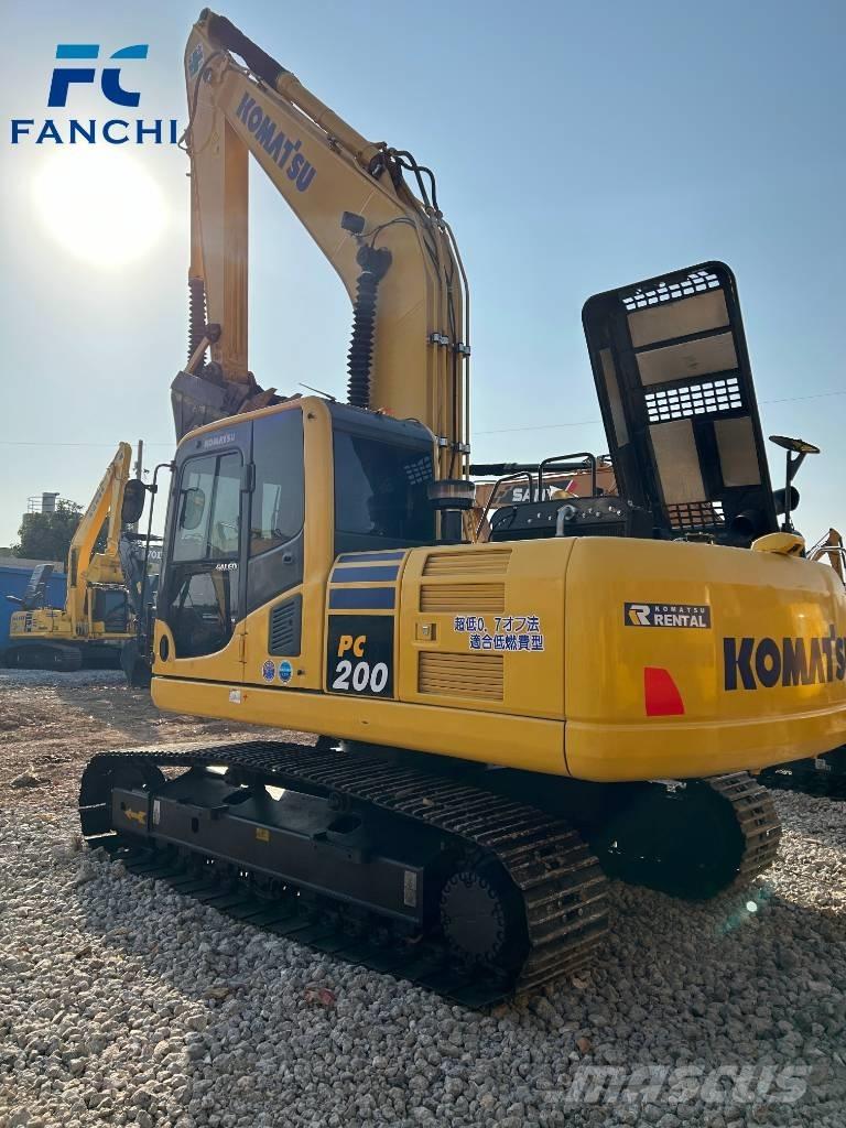 Komatsu PC 200-8 Pelle sur chenilles