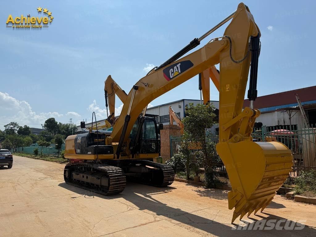 CAT 329 D2L Pelle sur chenilles