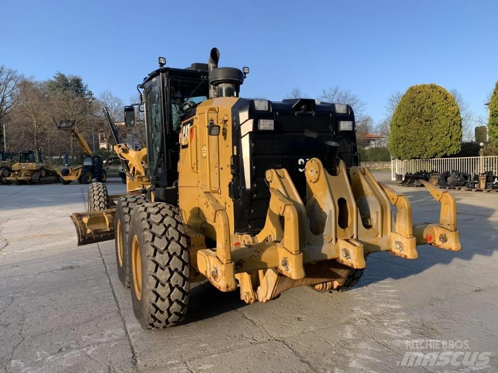 CAT 140 M 3 Niveleuse