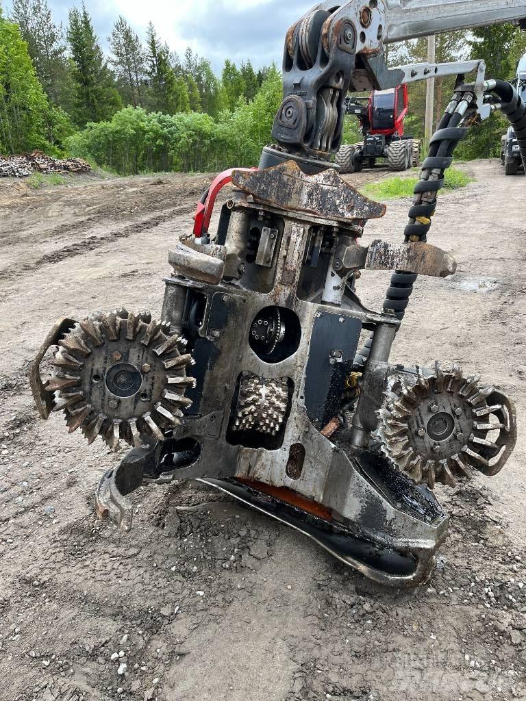 Komatsu 901 Abatteuse