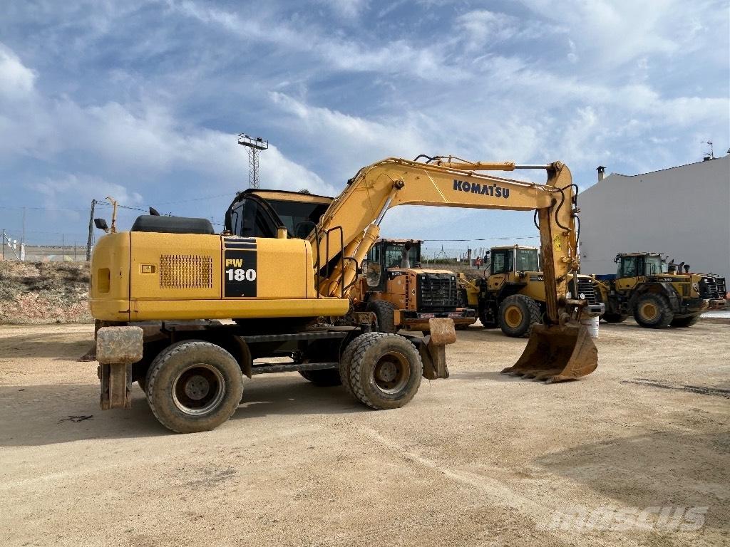 Komatsu PW 180 Pelle sur pneus
