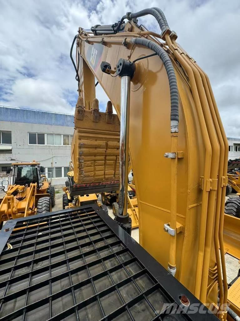 CAT 325 D L Pelle sur chenilles