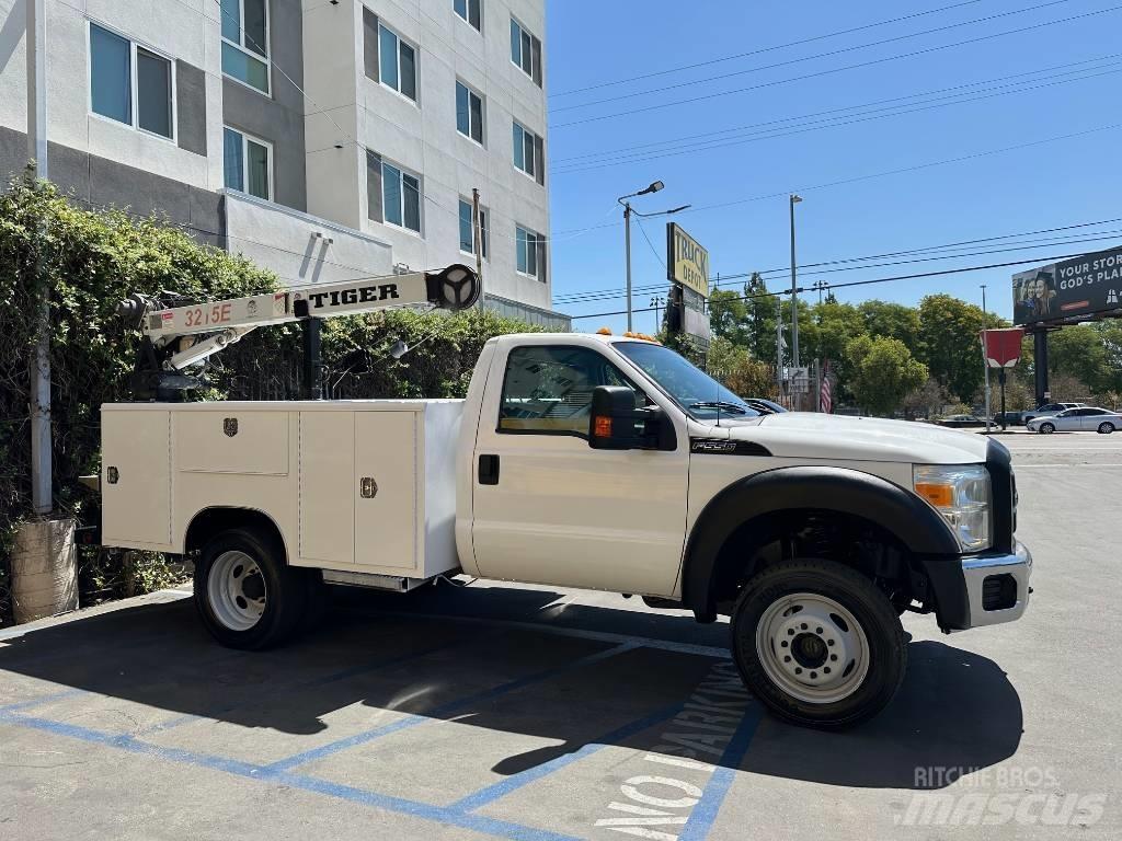 Ford F 550 SD Camions et véhicules municipaux