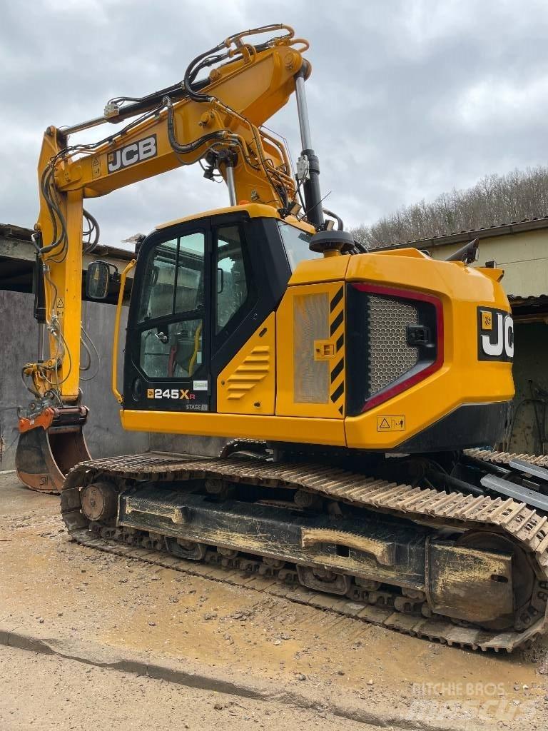 JCB 245 XR Pelle sur chenilles