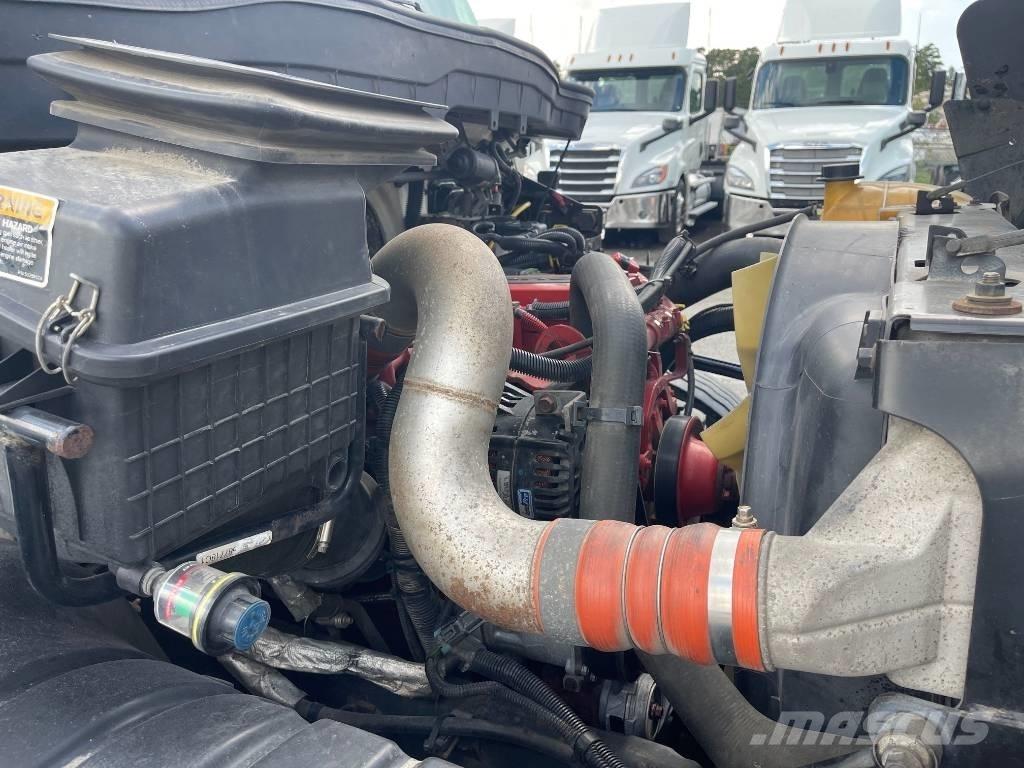International 4300 Camion Fourgon