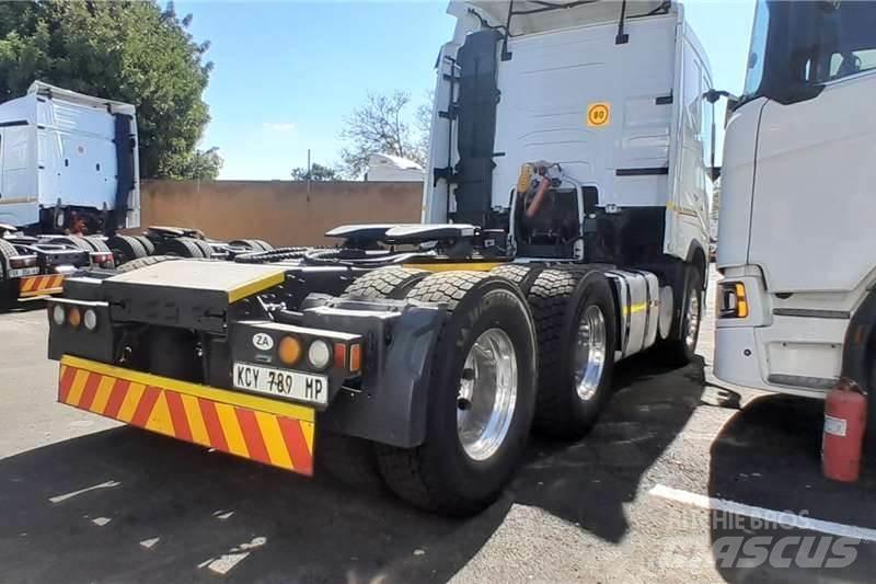 Volvo FH 440 Autre camion