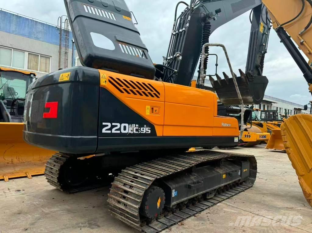 Hyundai R220LC-9S Mini pelle 7t-12t