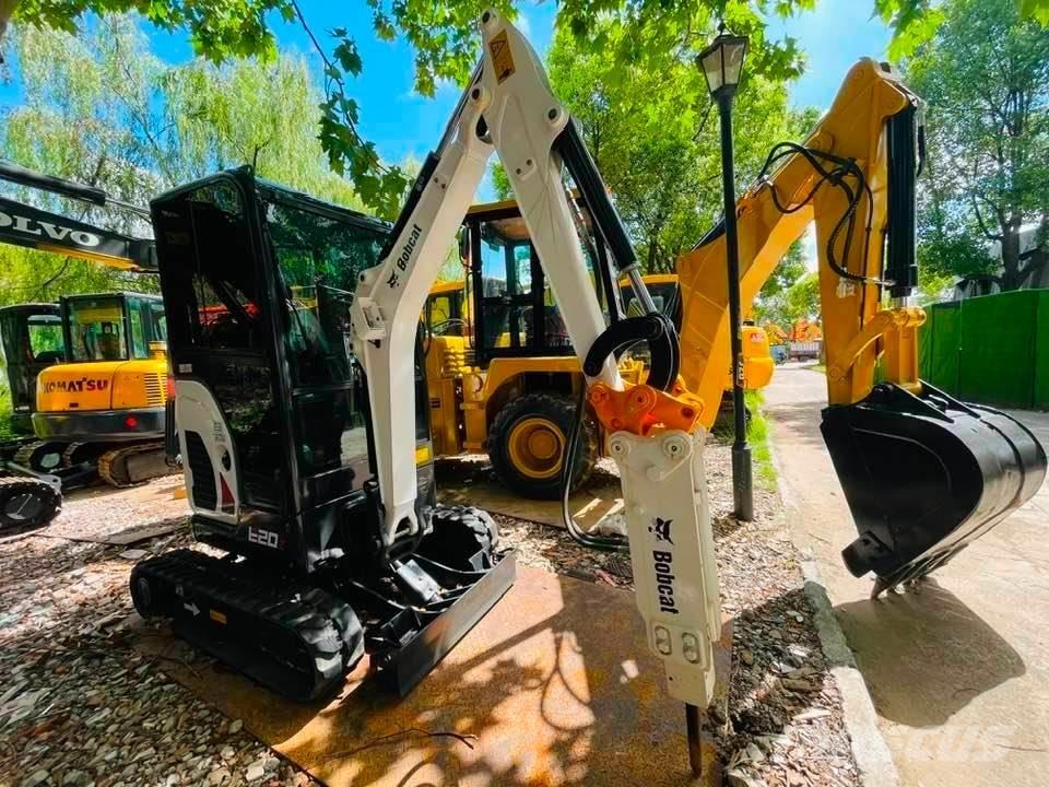 Bobcat E20z Mini pelle < 7t