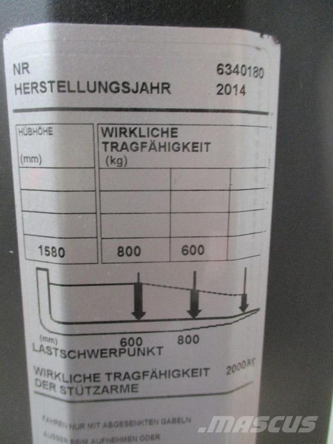 BT SWE 080L Gerbeur accompagnant