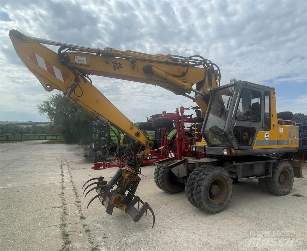 JCB 130 W Pelle sur pneus