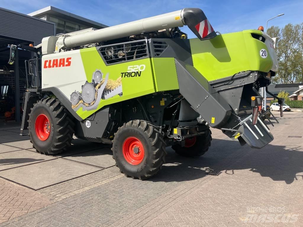 CLAAS Trion 520 Moissonneuse batteuse