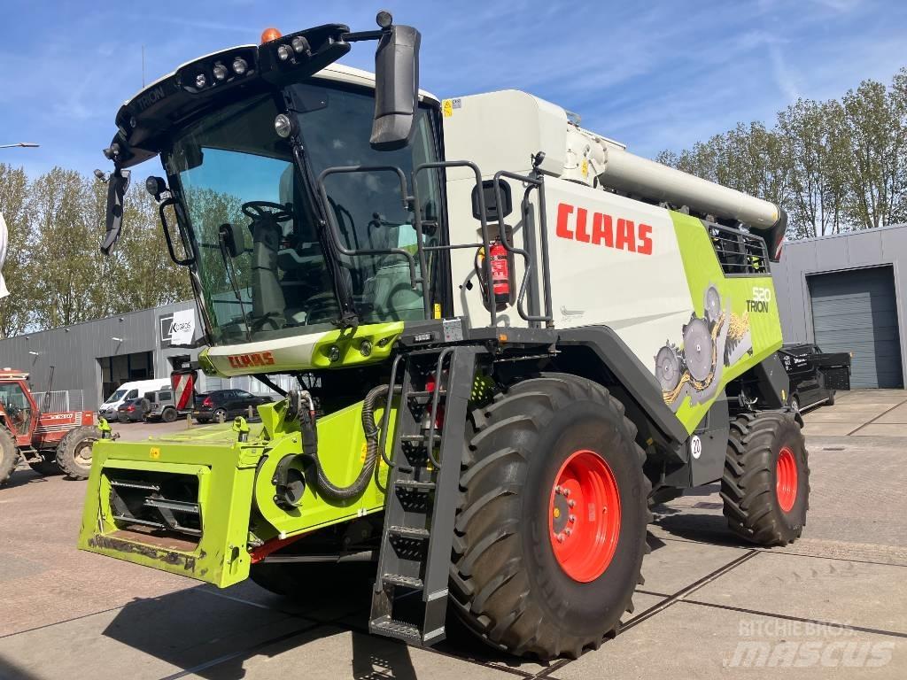 CLAAS Trion 520 Moissonneuse batteuse