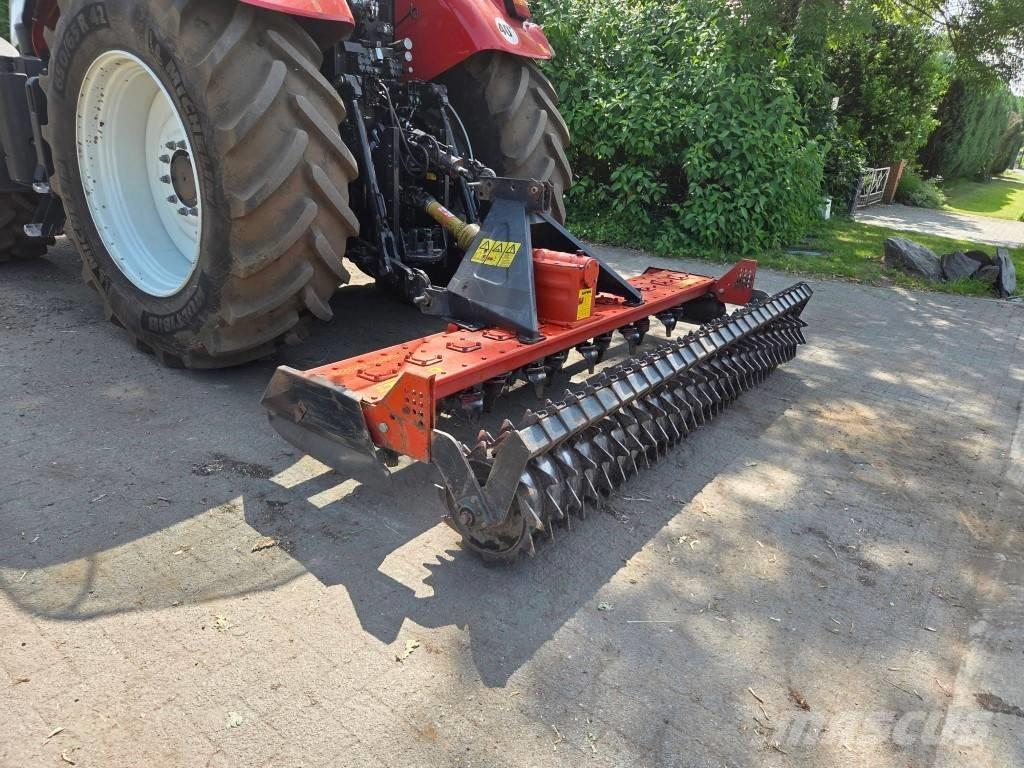  Compact mod. 3000 Herse rotative, rotavator