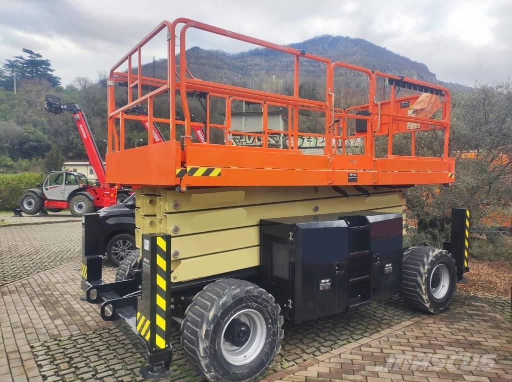 JLG 430 LRT Mât vertical