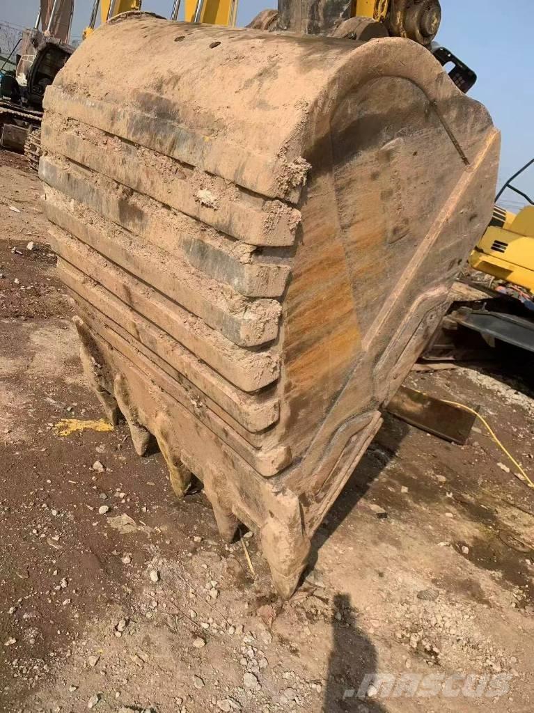 Komatsu PC 450-8 Pelle sur chenilles
