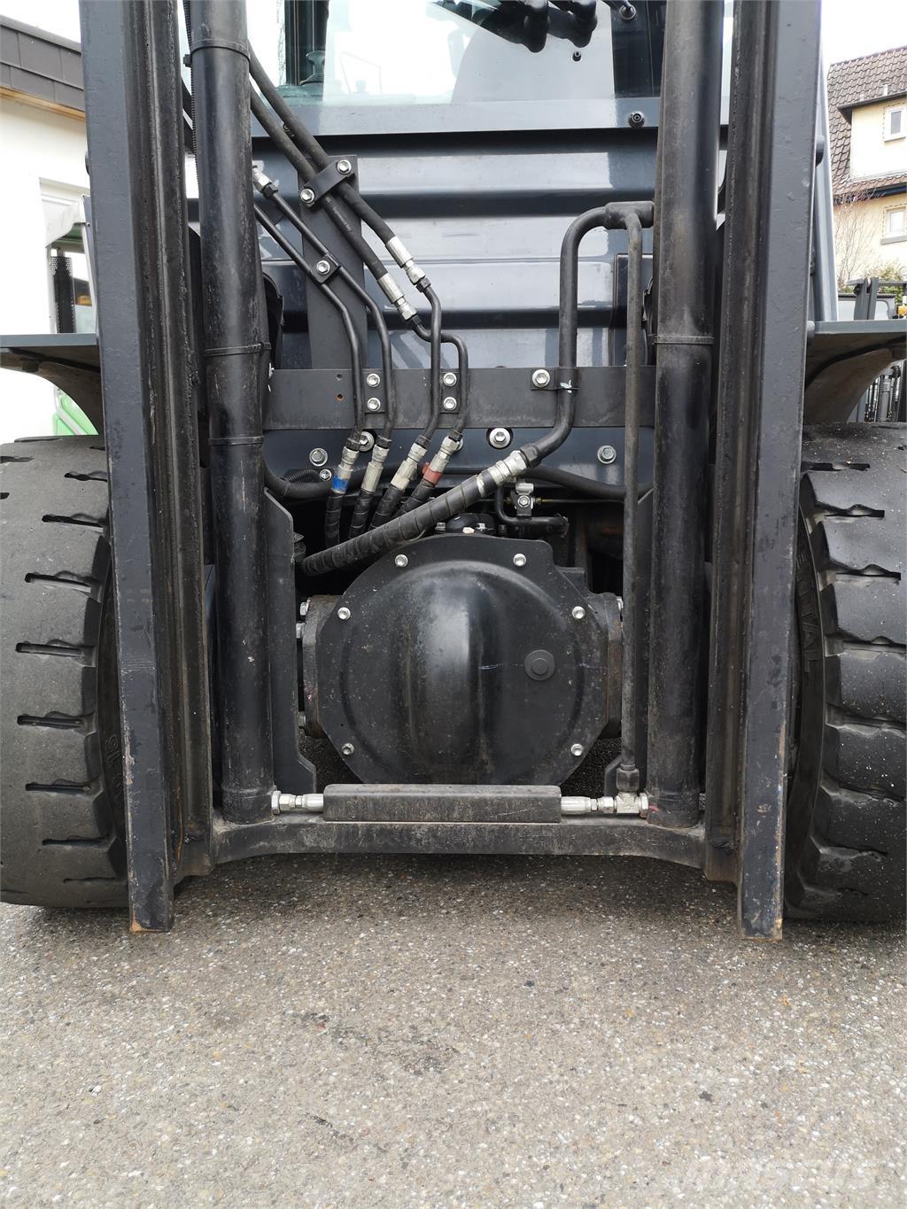 Toyota 02-8FDF30 Chariots diesel