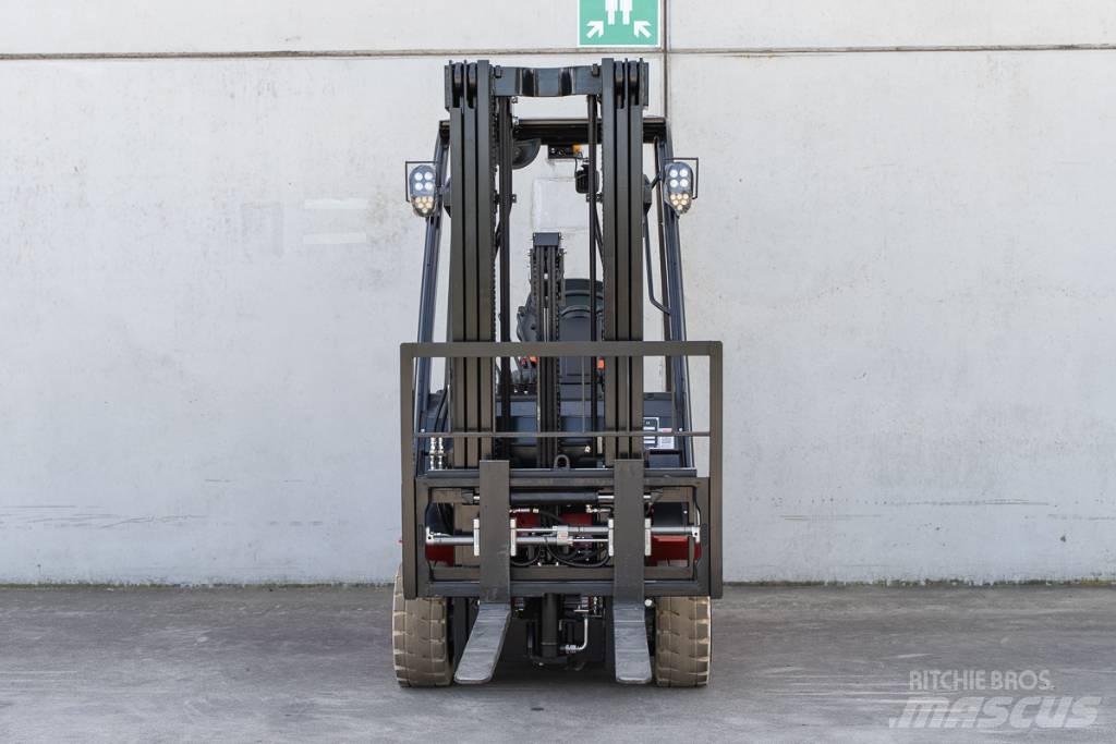 Manitou ME 320 Chariots élévateurs électriques
