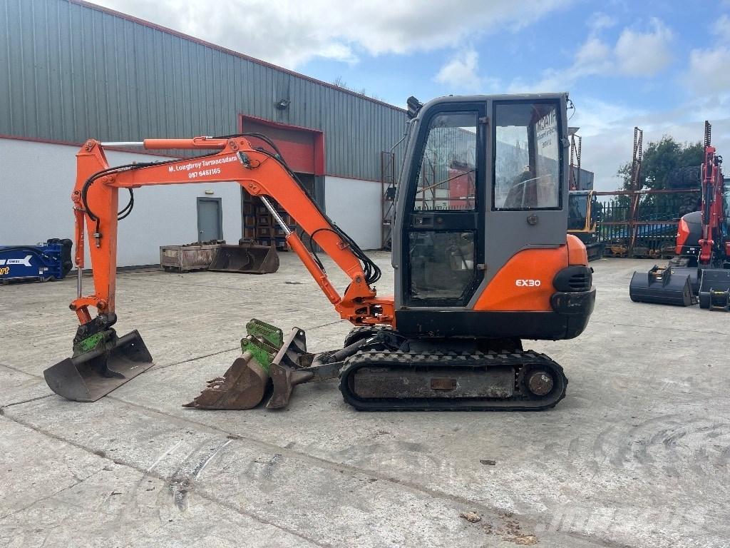 Hitachi EX 30-2 Mini pelle < 7t