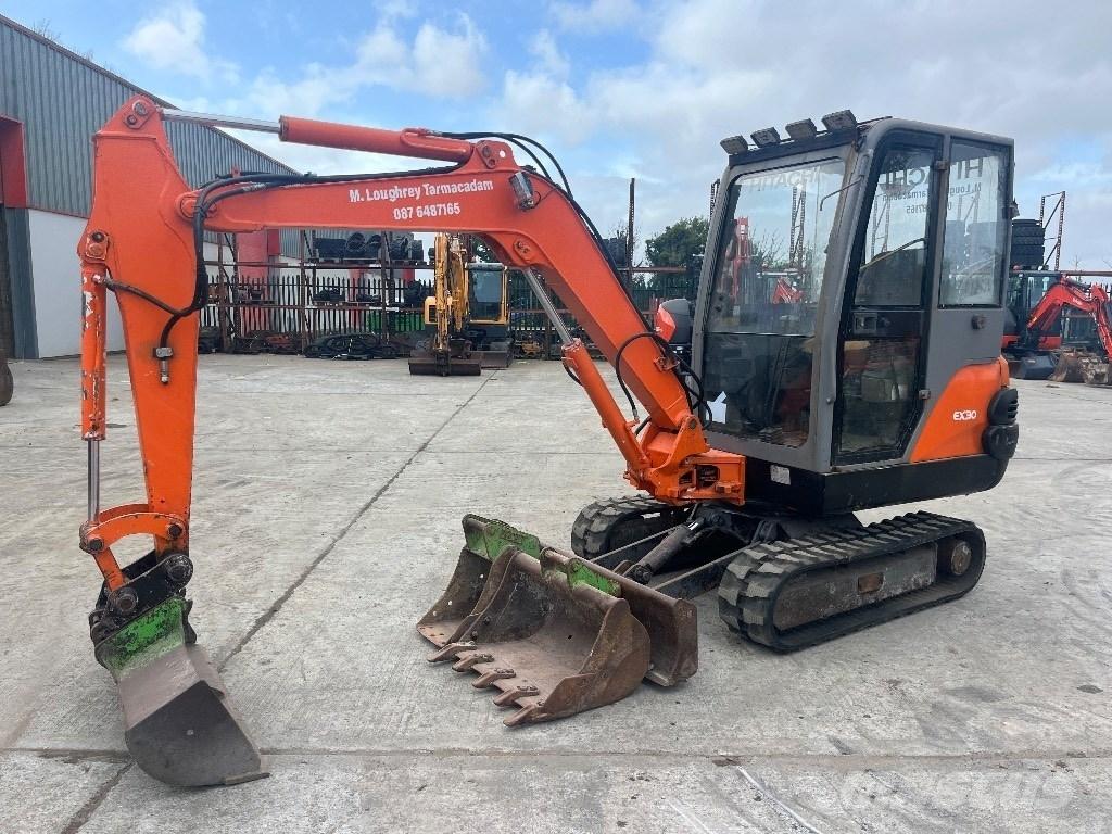 Hitachi EX 30-2 Mini pelle < 7t