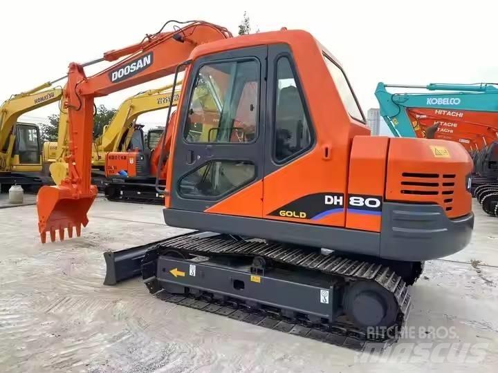 Doosan DH80 Pelle sur chenilles