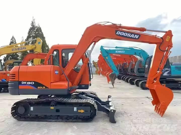 Doosan DH80 Pelle sur chenilles