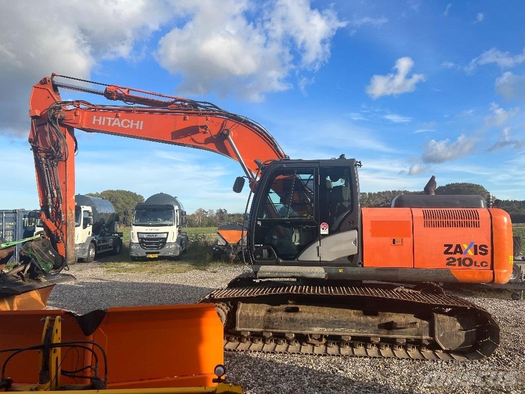Hitachi ZX 210 Pelle sur chenilles