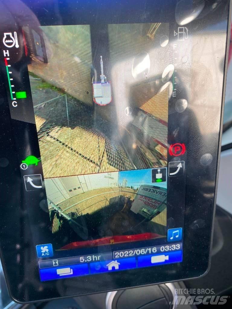 Takeuchi TB 395 W Pelle sur pneus