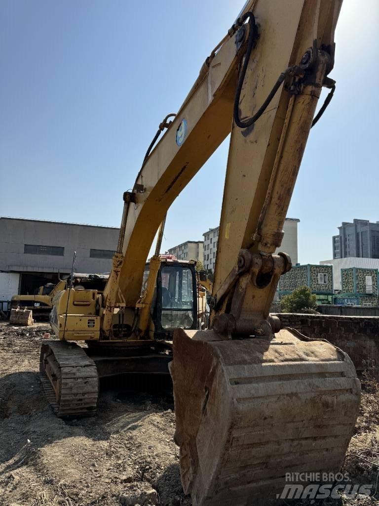 CAT 330C Pelle sur chenilles