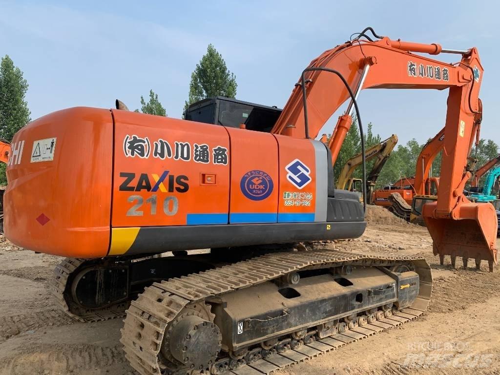 Hitachi ZX210G Pelle sur chenilles